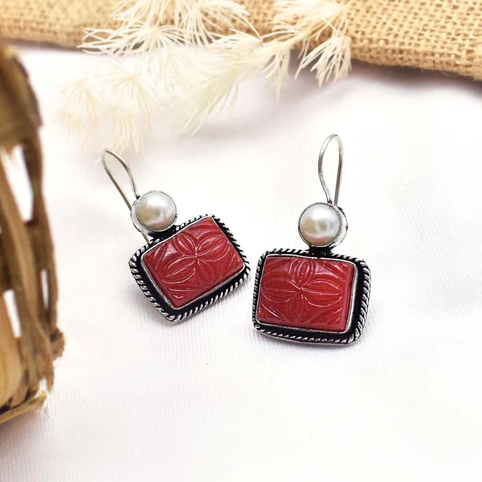 Teejh Earrings Teejh Diti Maroon Stone Pearl Earrings
