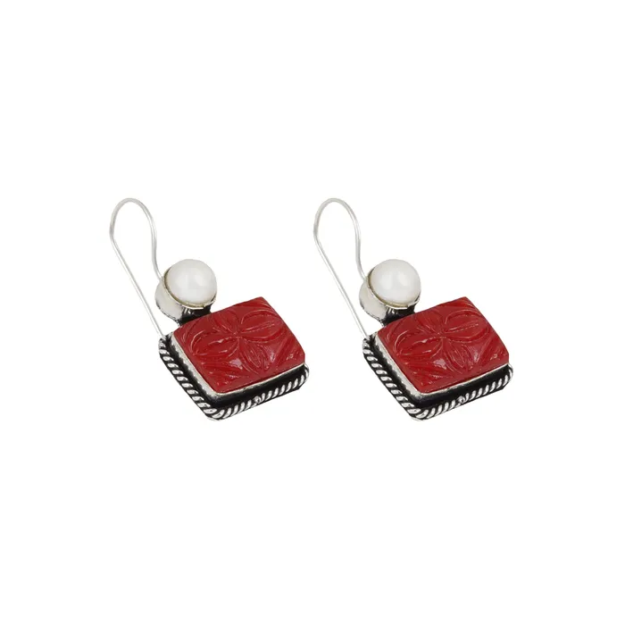 Teejh Earrings Teejh Diti Maroon Stone Pearl Earrings Teejh Earrings Teejh Diti Maroon Stone Pearl Earrings