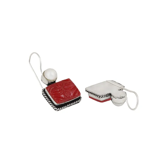 Teejh Earrings Teejh Diti Maroon Stone Pearl Earrings Teejh Earrings Teejh Diti Maroon Stone Pearl Earrings