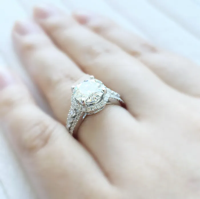 9mm Round Center 14KW Thick Band with Diamond Shoulders and Halo Filigree Basket Design Ring Fire Brilliance Rings