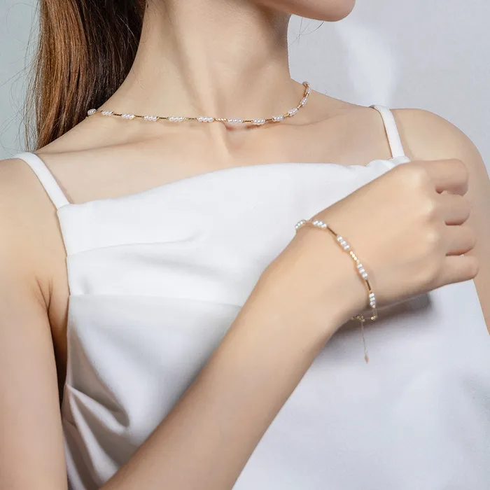 Bracelets Pearly Lustre 18K Solid Gold Freshwater Pearl Bracelet KB00023