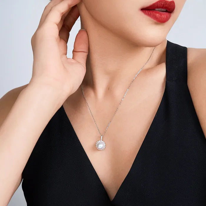 Necklaces Pearly Lustre 18K Solid Gold Australian White South Sea Pearl Necklace KN00230