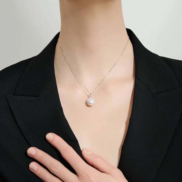 Necklaces Pearly Lustre 18K Solid Gold Australian White South Sea Pearl Necklace KN00230