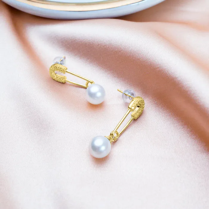 New Yorker Freshwater Pearl Earrings WE00408 Pearly Lustre Earrings