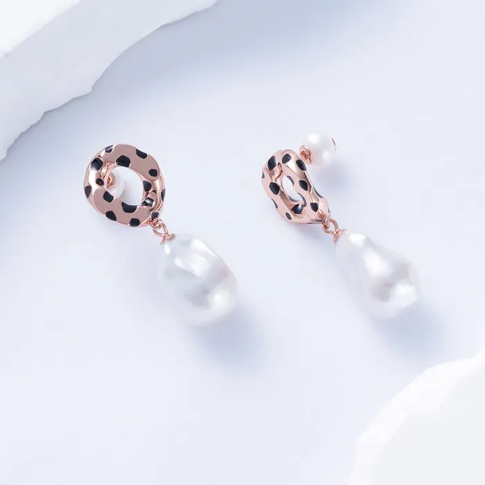 Pearly Lustre Earrings Baroque Pearl Earrings WE00776 SAFARI