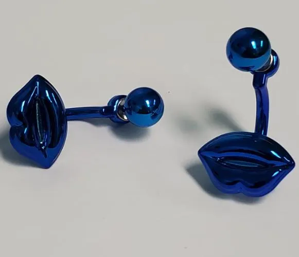 Susan Earrings E1013 Deep Blue Lips Peek a Boo Earrings