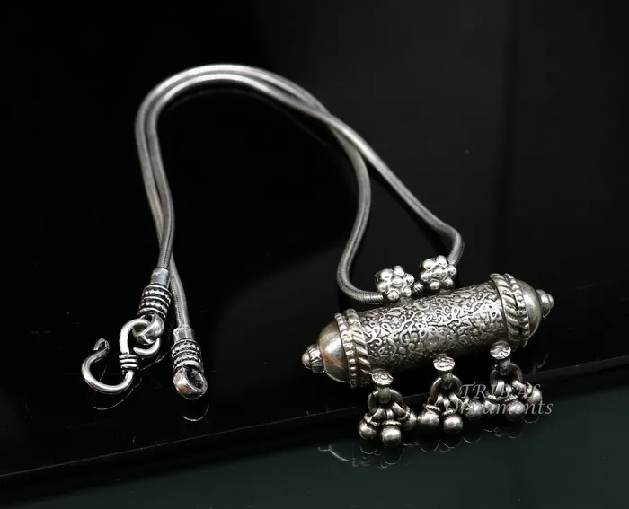 TRIBAL ORNAMENTS Necklaces Vintage Antique design 925 Sterling silver handmade gorgeous amulet pendant oxidized belly dance jewelry Rajasthan India nsp489 TRIBAL ORNAMENTS Necklaces Vintage Antique design 925 Sterling silver handmade gorgeous amulet pendant oxidized belly dance jewelry Rajasthan India nsp489