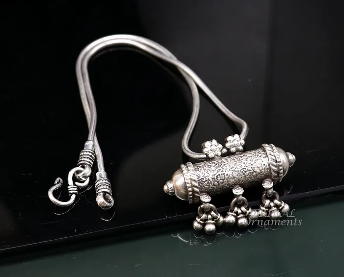 TRIBAL ORNAMENTS Necklaces Vintage Antique design 925 Sterling silver handmade gorgeous amulet pendant oxidized belly dance jewelry Rajasthan India nsp489 TRIBAL ORNAMENTS Necklaces Vintage Antique design 925 Sterling silver handmade gorgeous amulet pendant oxidized belly dance jewelry Rajasthan India nsp489