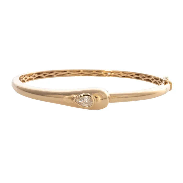 Croghans Earrings 52ctw Pear Diamond 14K Yellow Gold Bangle