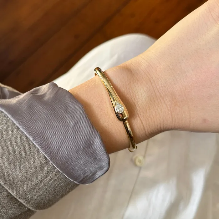 Croghans Earrings 52ctw Pear Diamond 14K Yellow Gold Bangle