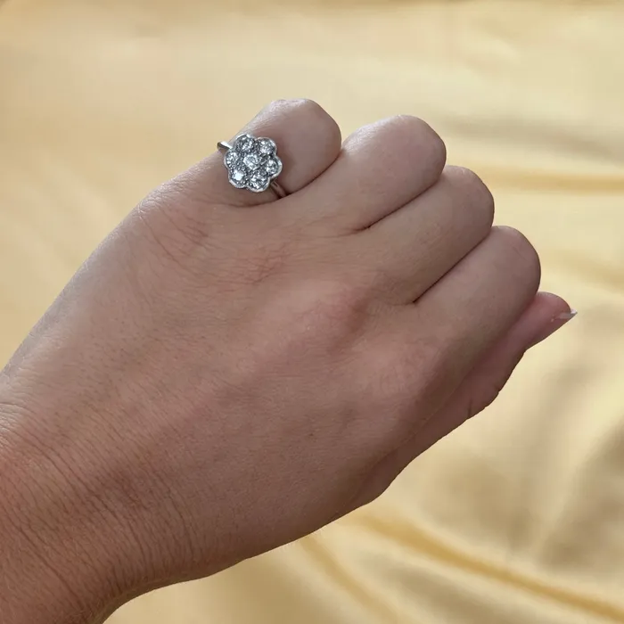 Croghans Rings Edwardian Diamond Flower Cluster Platinum Ring