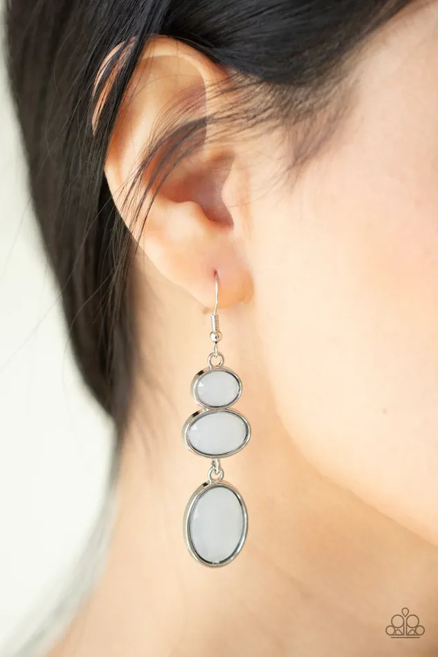 Earrings Paparazzi Earring Tiers Of Tranquility White Paparazzi Jewelry