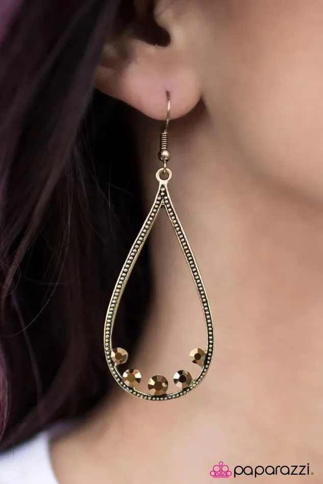 Earrings Paparazzi Jewelry Paparazzi Earring Cant TEAR My Eyes Away Brass