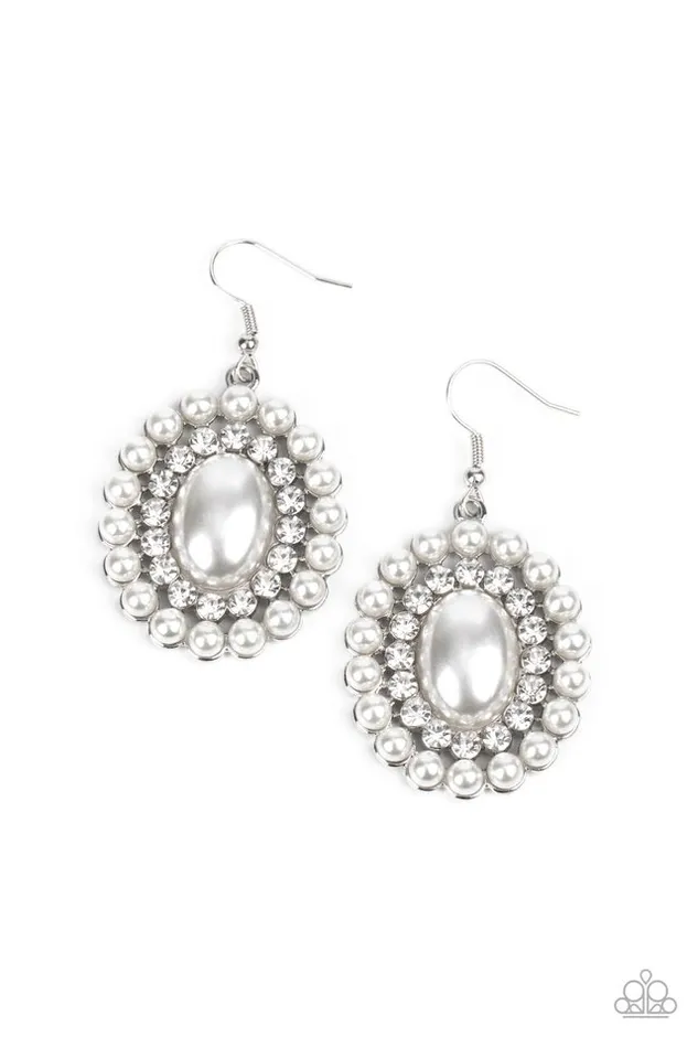 Earrings Paparazzi Jewelry Paparazzi Earring Dolled Up Dazzle White Earrings Paparazzi Jewelry Paparazzi Earring Dolled Up Dazzle White