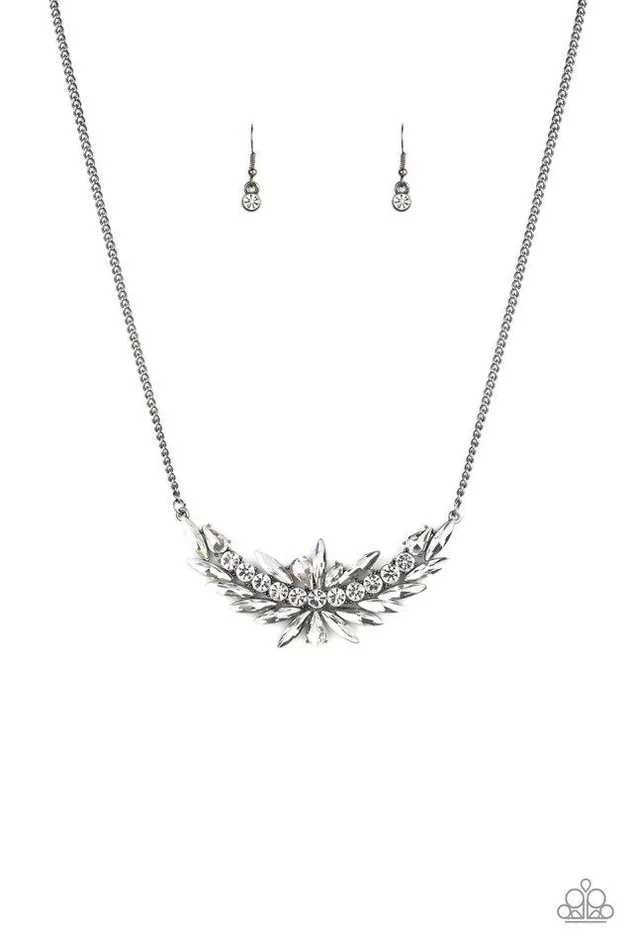 Necklaces Paparazzi Jewelry Paparazzi Necklace HEIRS and Graces Black