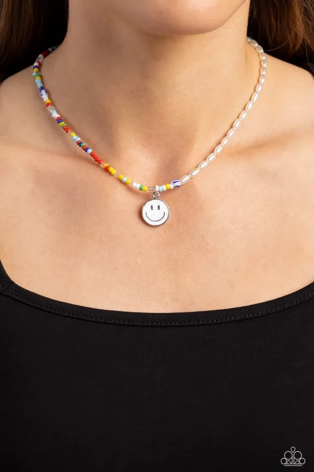 Necklaces Paparazzi Jewelry Paparazzi Necklace Smiling Showdown White