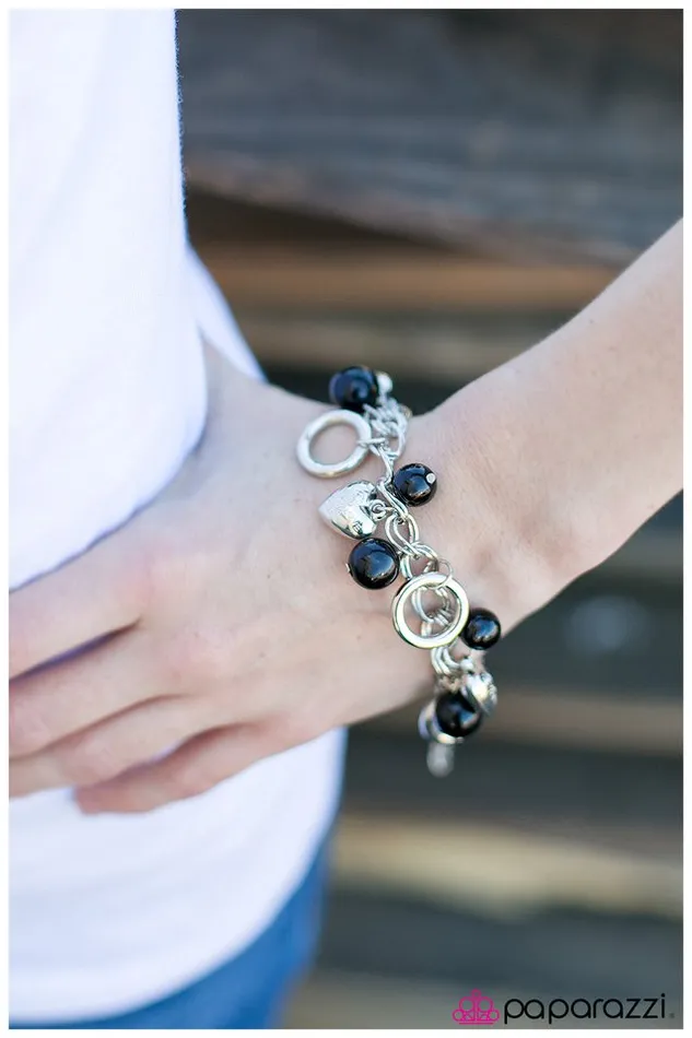 Paparazzi Bracelet Dance Right Into My Heart Black Paparazzi Jewelry Bracelets