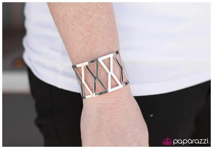 Paparazzi Bracelet X Marks the Spot Silver Paparazzi Jewelry Bracelets