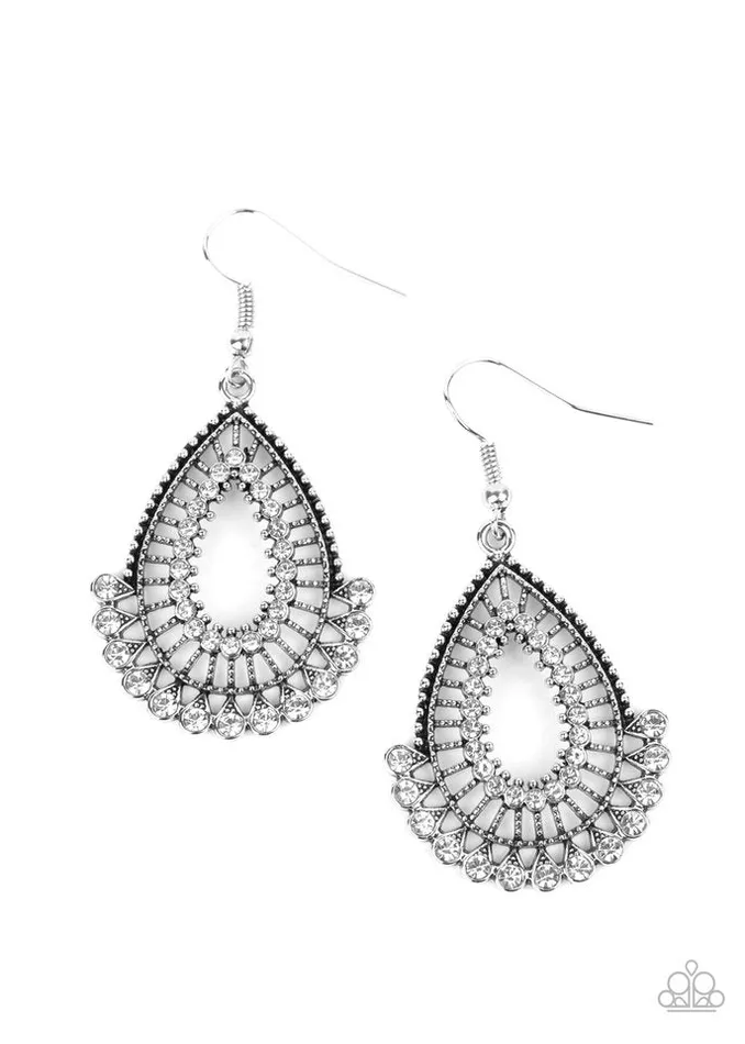 Paparazzi Earring Castle Collection White Paparazzi Jewelry Earrings Paparazzi Earring Castle Collection White Paparazzi Jewelry Earrings