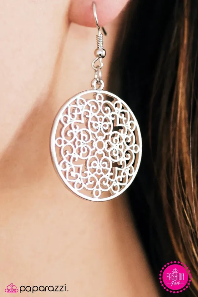 Paparazzi Earring Fancy Filigree Silver Paparazzi Jewelry Earrings