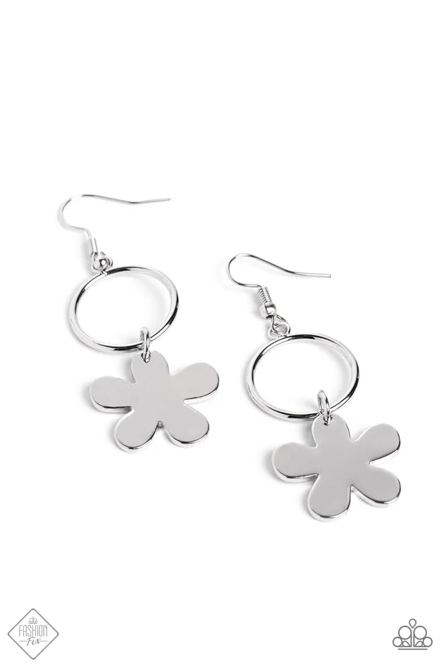 Paparazzi Earring Foreshore Figurine Silver Paparazzi Jewelry Earrings
