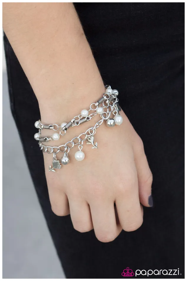 Paparazzi Jewelry Bracelets Paparazzi Bracelet Like Fine Wine White