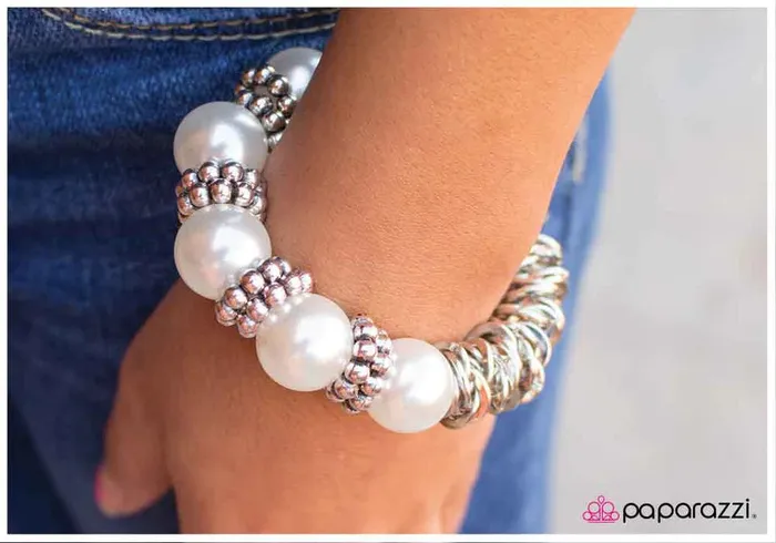 Paparazzi Jewelry Bracelets Paparazzi Bracelet Miss Understood White