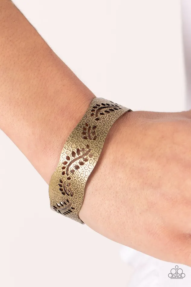 Paparazzi Jewelry Bracelets Paparazzi Bracelet Savanna Oasis Brass