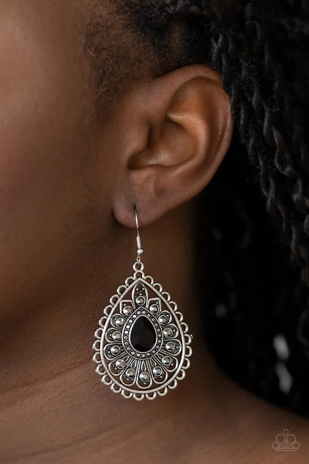 Paparazzi Jewelry Earrings Paparazzi Earring Eat Drink and BEAM Merry Black
