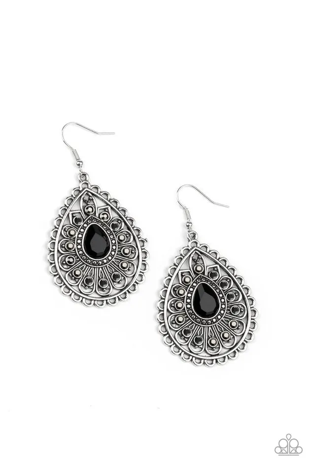 Paparazzi Jewelry Earrings Paparazzi Earring Eat Drink and BEAM Merry Black Paparazzi Jewelry Earrings Paparazzi Earring Eat Drink and BEAM Merry Black