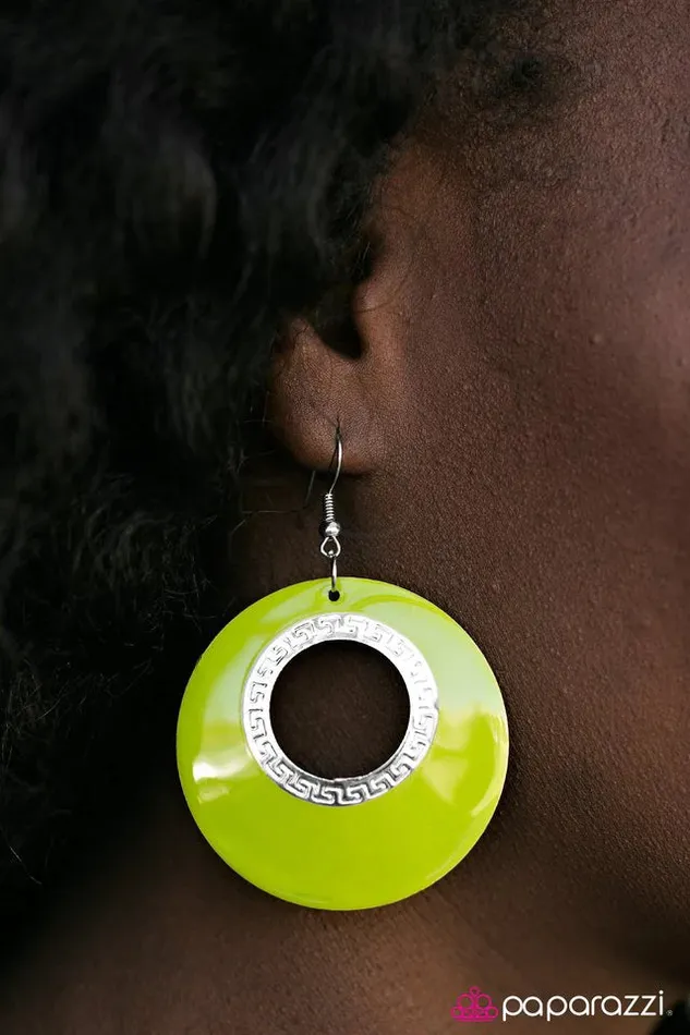 Paparazzi Jewelry Earrings Paparazzi Earring It Takes A Village Green