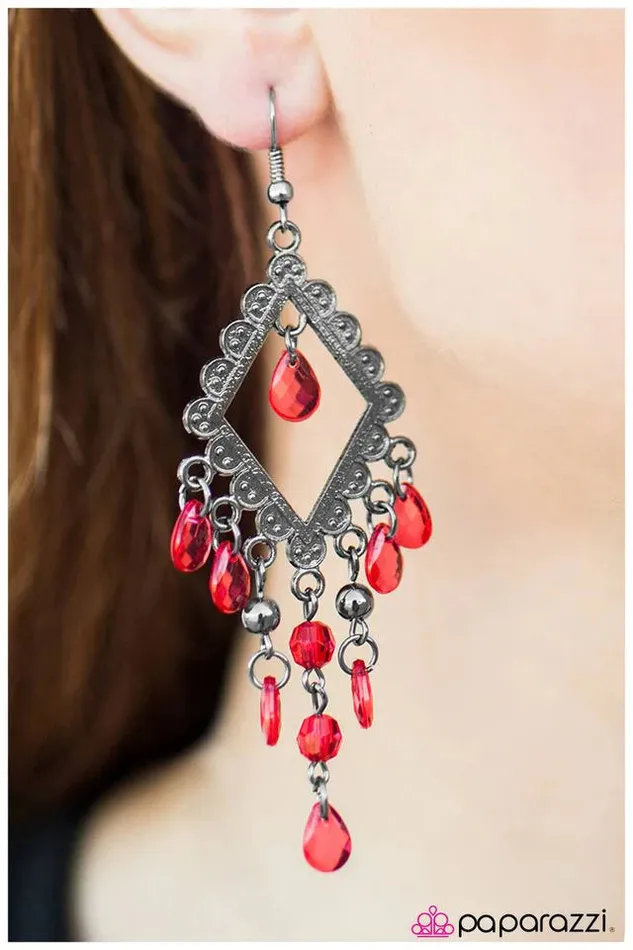 Paparazzi Jewelry Earrings Paparazzi Earring Kite Runner Red