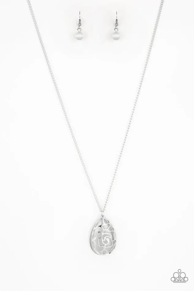 Paparazzi Jewelry Necklaces Paparazzi Necklace Gleaming Gardens White