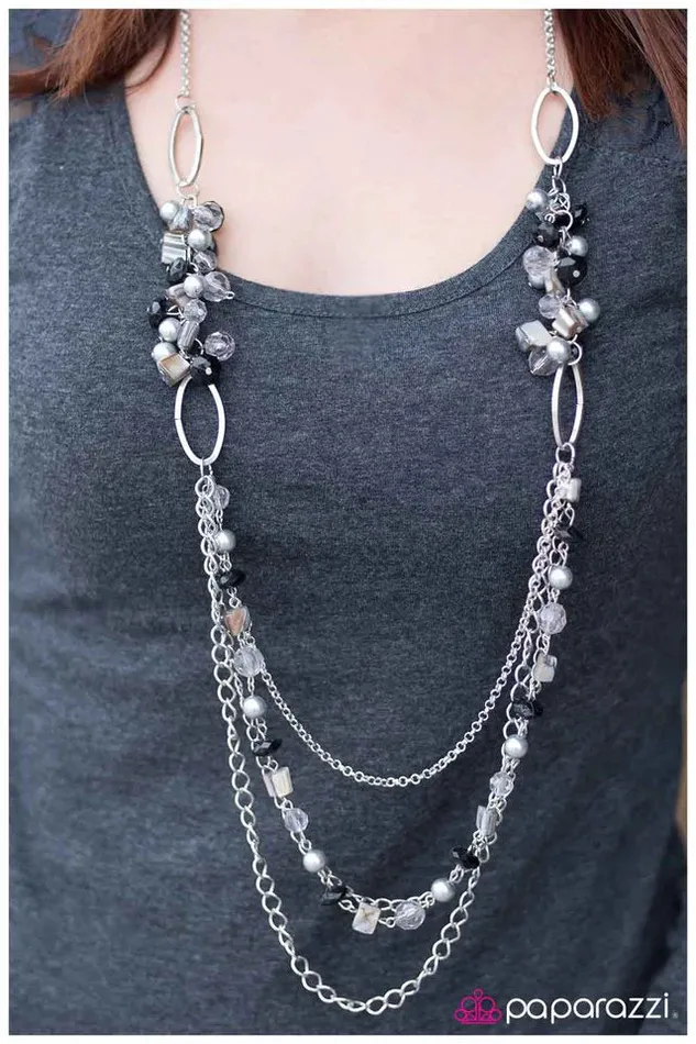 Paparazzi Jewelry Necklaces Paparazzi Necklace Gray Area Silver