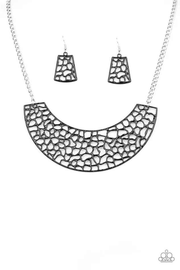 Paparazzi Jewelry Necklaces Paparazzi Necklace Powerful Prowl Black