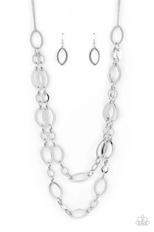 Paparazzi Jewelry Necklaces Paparazzi Necklace The OVALachiever Silver Paparazzi Jewelry Necklaces Paparazzi Necklace The OVALachiever Silver