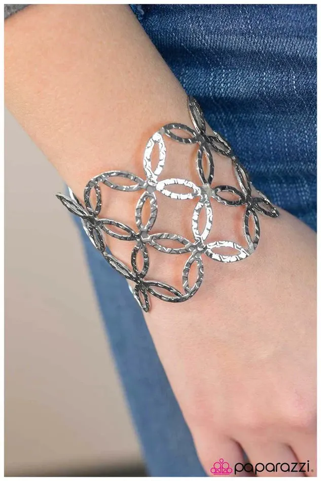Paparazzi Jewelry Paparazzi Bracelet Wanderlust Silver Bracelets