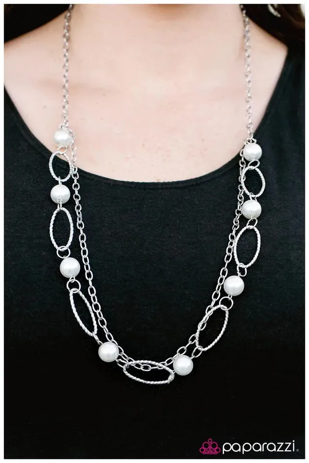 Paparazzi Jewelry Paparazzi Necklace Season Finale White Necklaces