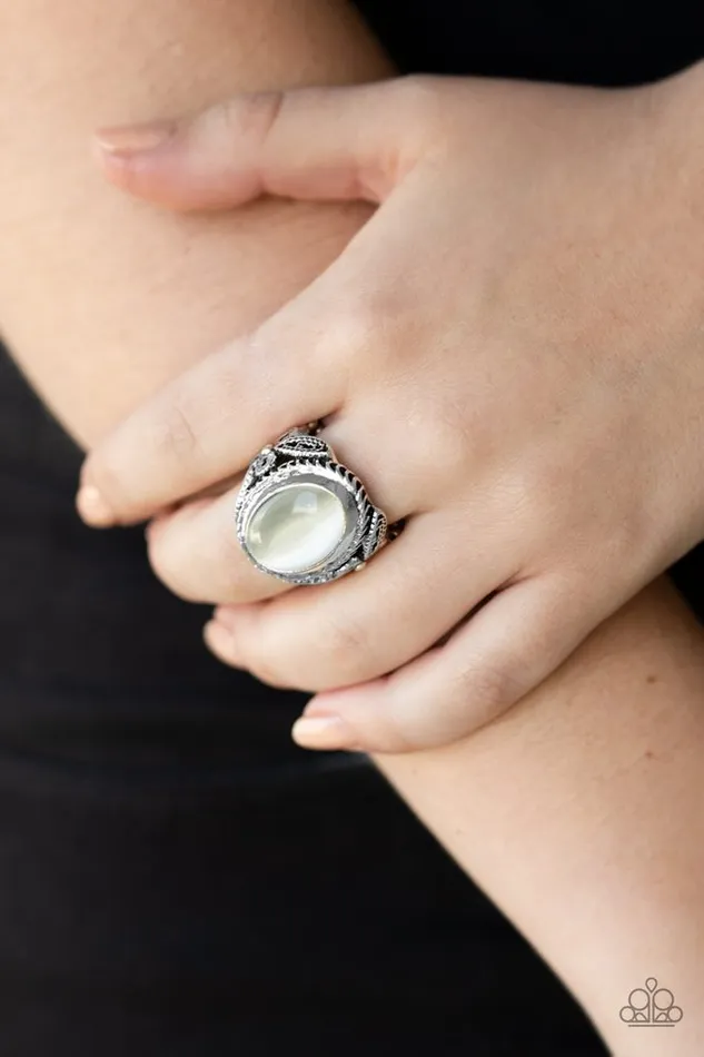 Paparazzi Ring Deep Freeze White Paparazzi Jewelry Rings