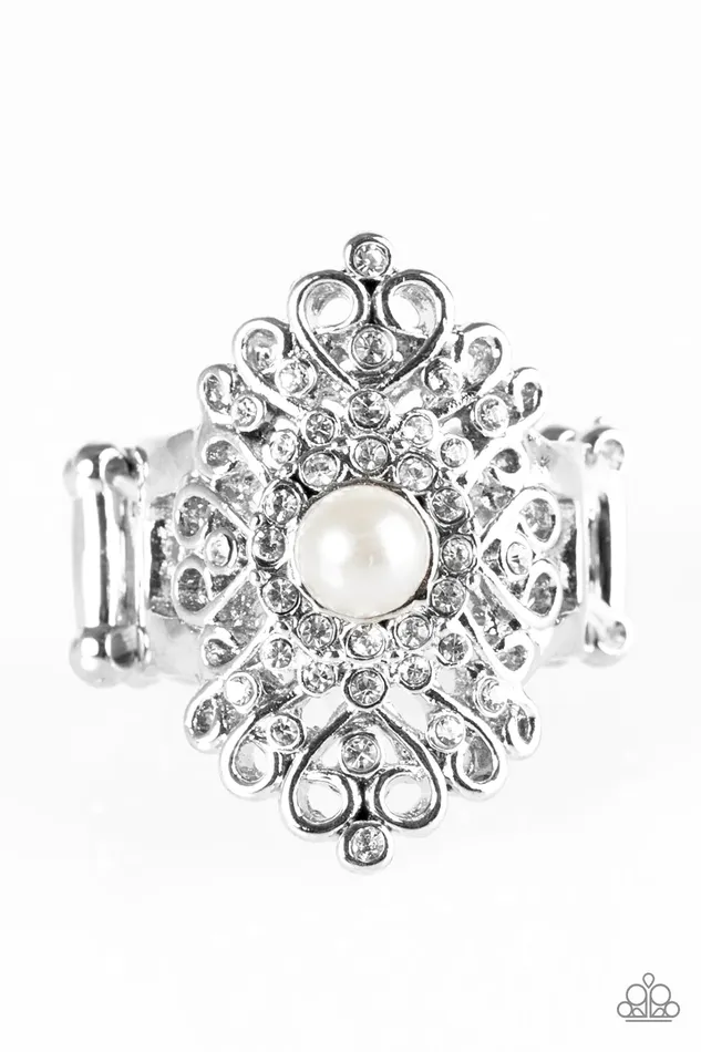 Paparazzi Ring Queen Status White Paparazzi Jewelry Rings