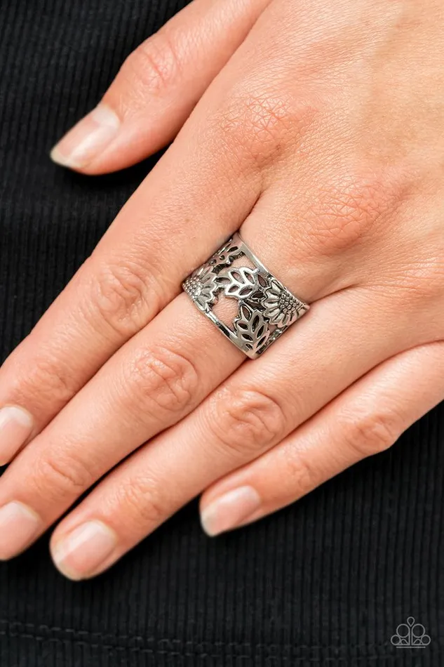 Rings Paparazzi Jewelry Paparazzi Ring Farmhouse Foliage Silver Rings Paparazzi Jewelry Paparazzi Ring Farmhouse Foliage Silver