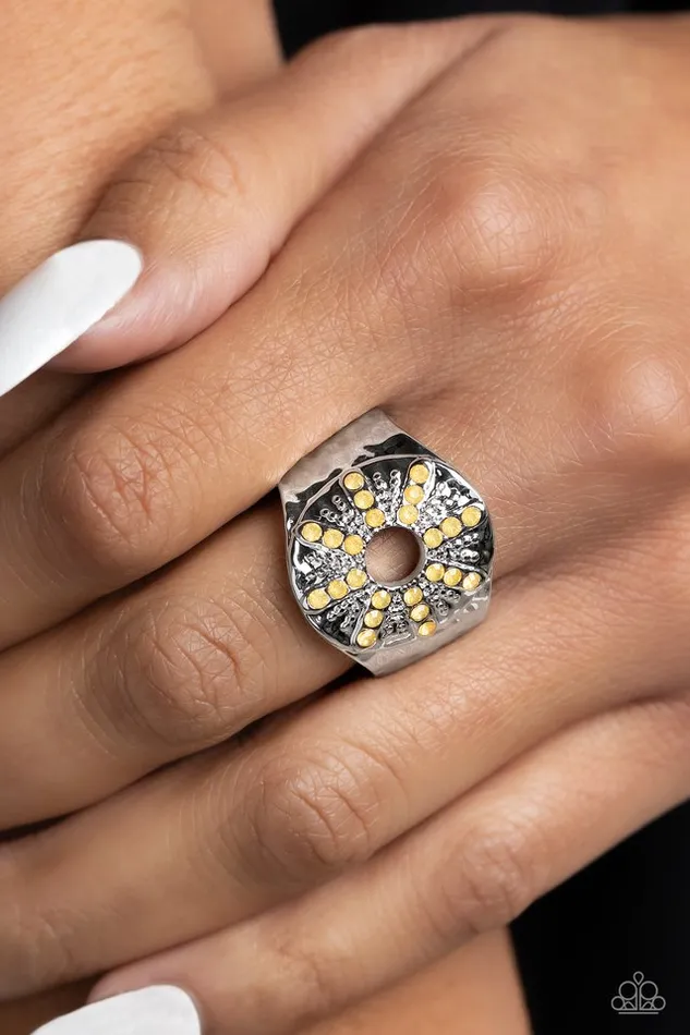Rings Paparazzi Jewelry Paparazzi Ring Stylish Sunbeams Yellow
