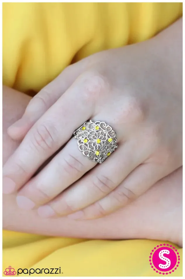 Rings Paparazzi Jewelry Paparazzi Ring With A Twist Yellow