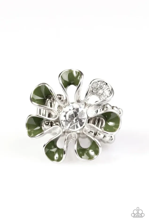 Rings Paparazzi Ring Flowering Flower Patch Green Paparazzi Jewelry