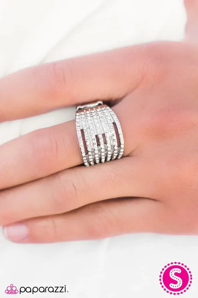 Rings Paparazzi Ring Its The GLITTER Things That Count White Paparazzi Jewelry