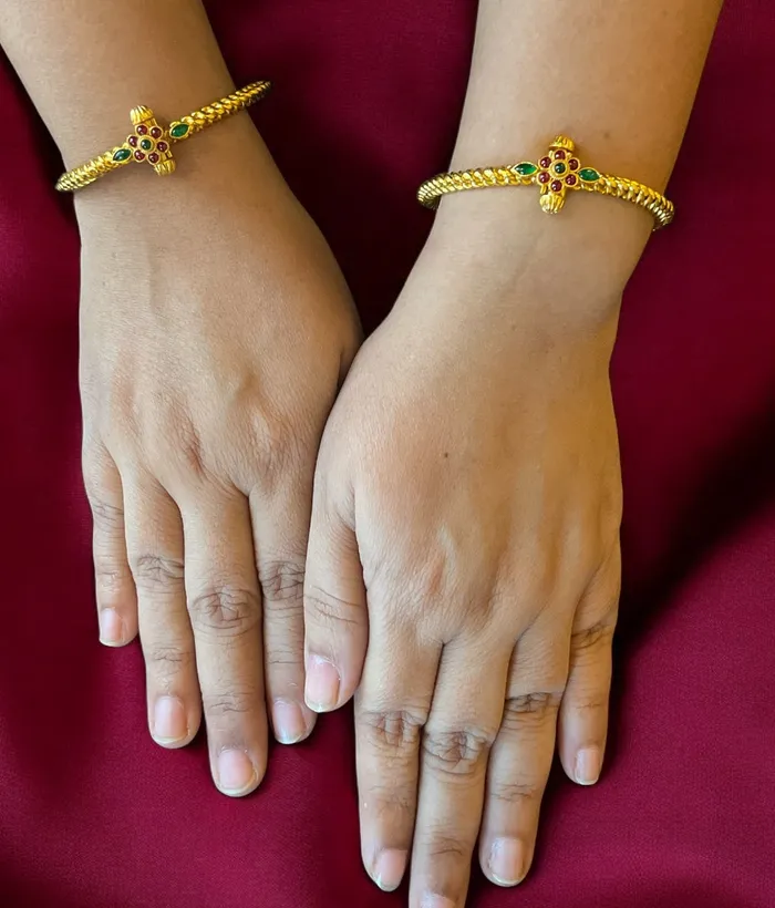 Bracelets Silversmith The Amuda Antique Silver Golusu Bracelet SingleRedGreen Size 2426
