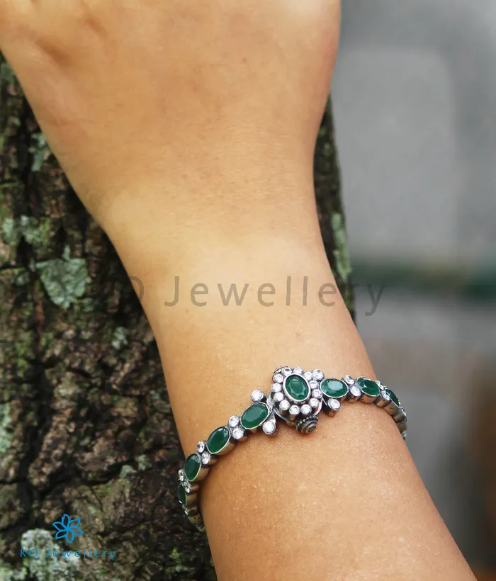 Bracelets Silversmith The Harini Silver Kemp Bracelet GreenOxidisedSize 22242628 Bracelets Silversmith The Harini Silver Kemp Bracelet GreenOxidisedSize 22242628