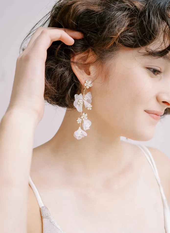 Earrings twigs honey Crystal and silk petal chandelier earring Style 2304
