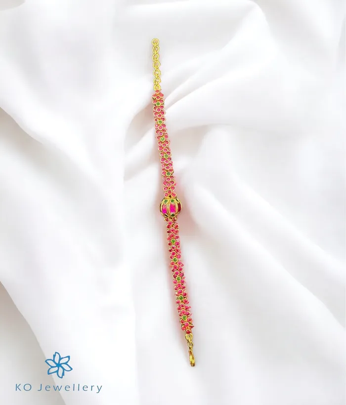 Kundan The Ichita Silver Bracelet Choker Bracelets