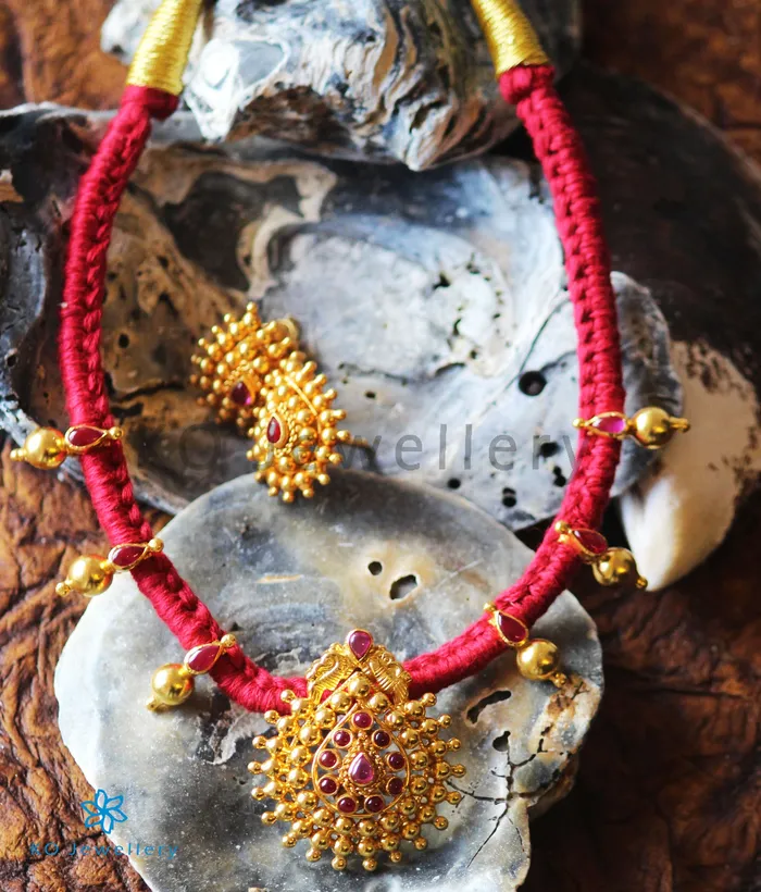 Necklaces Silversmith The Aradhana Silver Thread Necklace Red